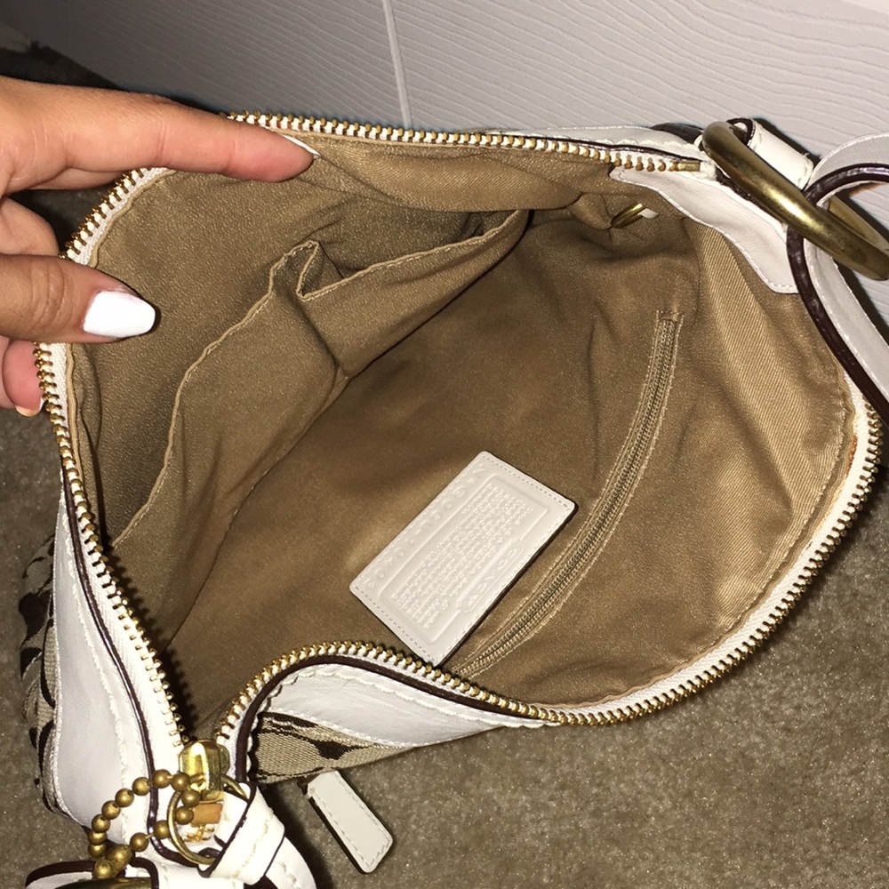 Coach purse - Picture 5 of 7